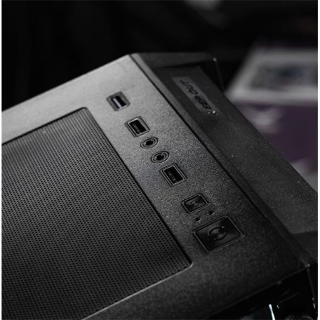 KEEP OUT Számítógépház - XC-200 MESH (fekete, ablakos, 3x12cm RGB venti, ATX, 2xUSB2.0, 1xUSB3.0)