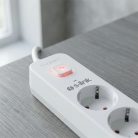 S-Link Túlfeszültségvédő - SPG501S (1,5m, 750 Joule, 16A, 3680W, 5db schuko, fehér)
